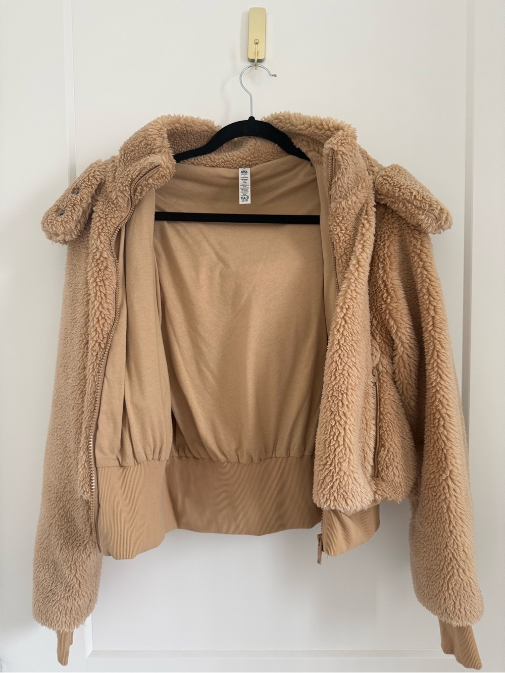 ALO Foxy Sherpa Jacket in Camel